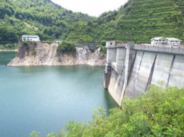 ダム湖(あさひ湖)